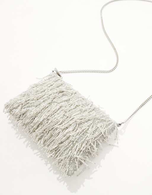 True Decadence - Sølvfarvet clutch med kvastudsmykning, 4 af 4