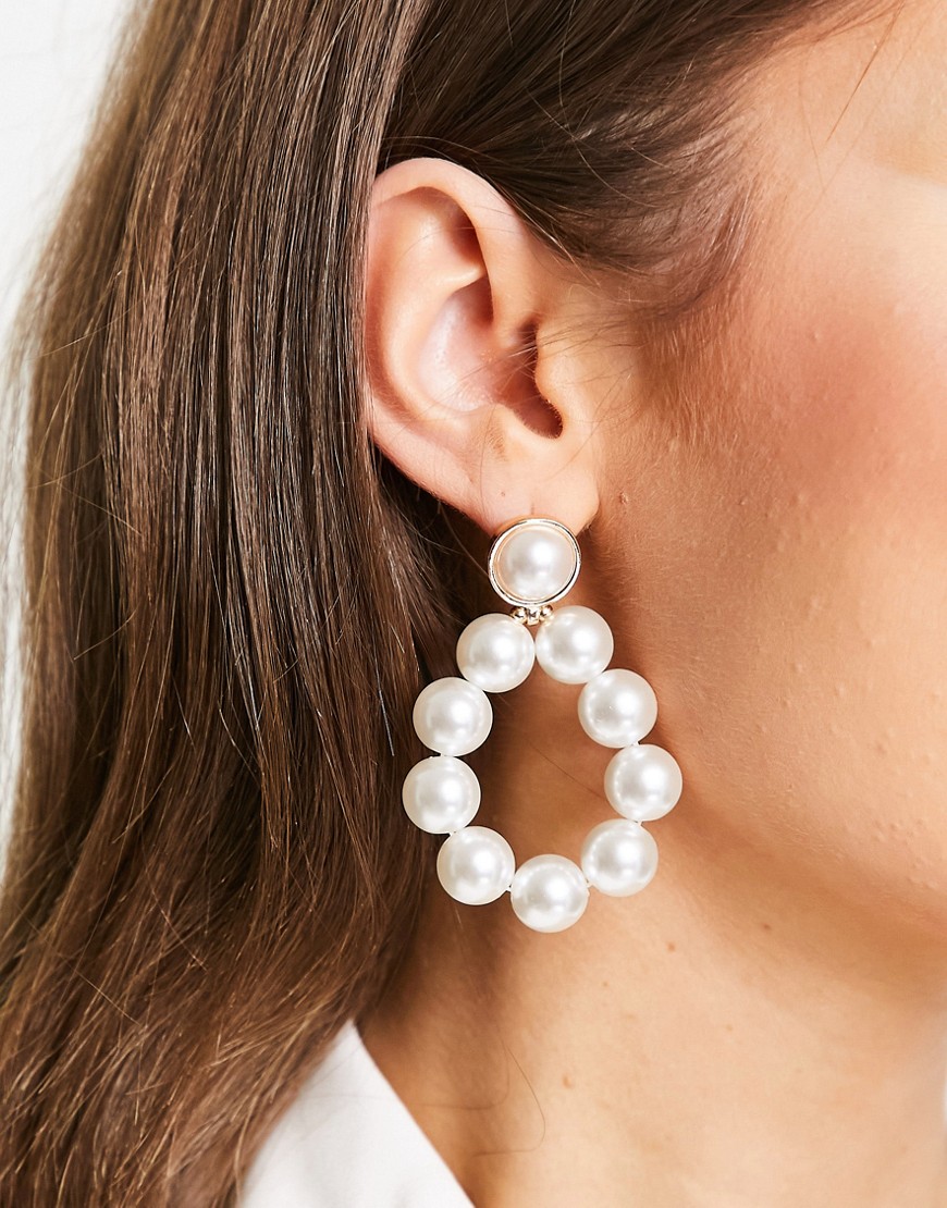 True Decadence statement pearl drop earrings-Gold