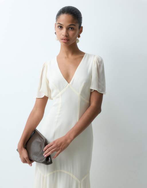 True Decadence V-neck flutter sleeve maxi dress in cream, 2 of 4