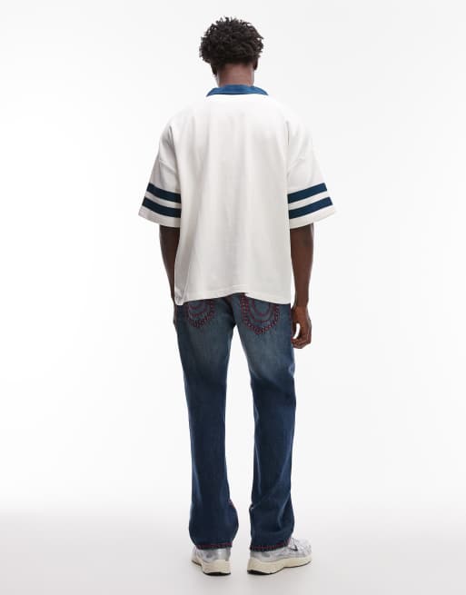 True Religion - Billy Super T - Jean avec poches à rabat et coutures rouges - Bleu moyen délavé, 3 de 5