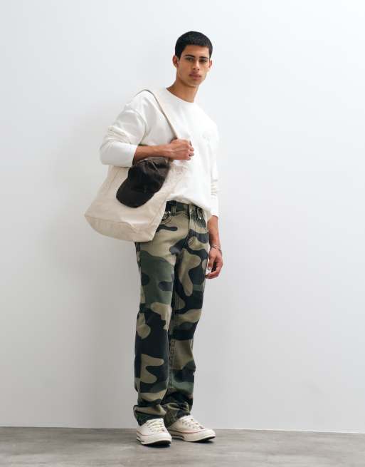 True Religion camo loose fit twill ricky flap jeans in green camo, 4 of 5