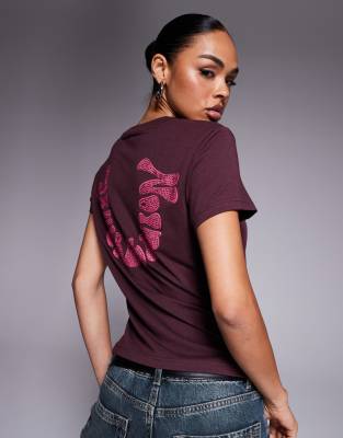 True Religion Crystal Logo Back Baby Tee In Burgundy