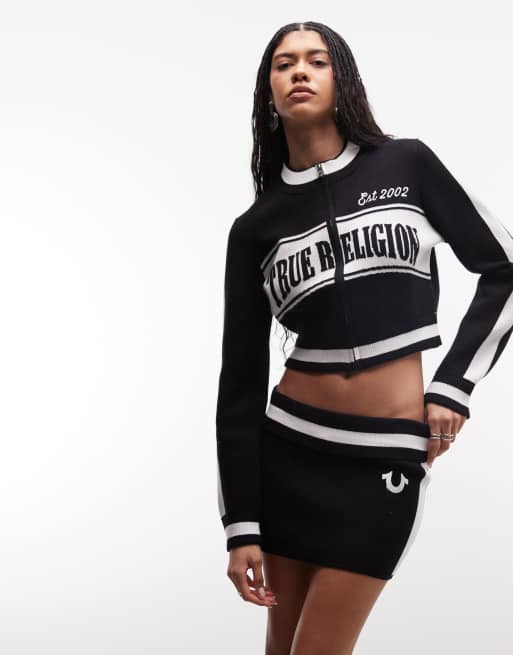 True Religion – Czarny zestaw w żakardowy wzór: kurtka dresowa zapinana na zamek i spódnica mini, 3 z 3