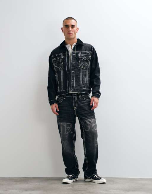 True Religion giacca trucker in denim oversize con logo in rilievo, coordinato, lavaggio nero, 3 di 5