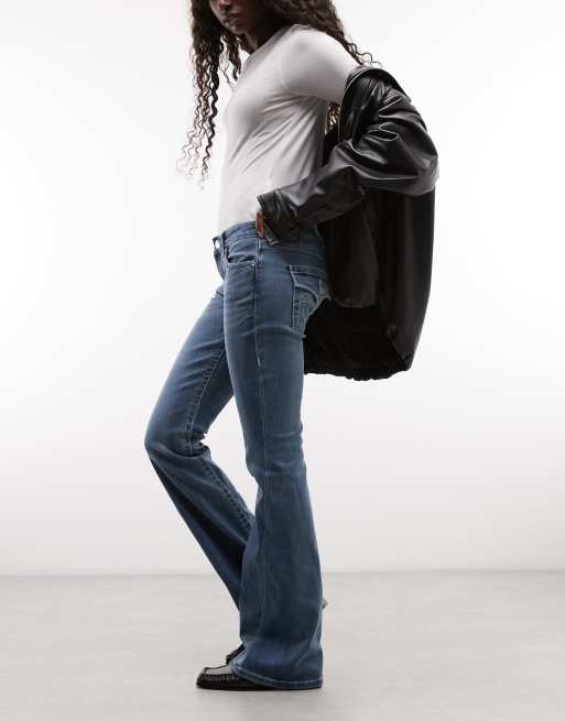 True Religion Joey Schlagjeans mit niedrigem Bund in mittelblauer Waschung, 2 von 5