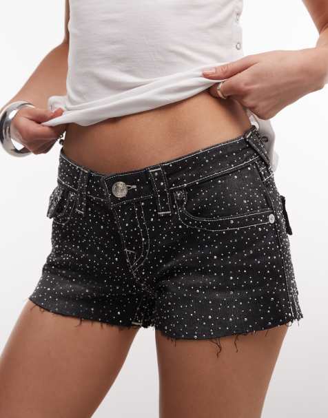 True Religion - Joey - Short en jean à taille basse avec poches à rabat et strass sur l'ensemble - Noir délavé - view 1