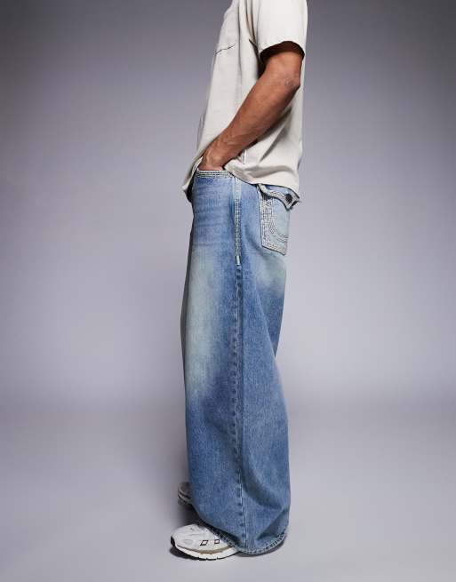 True Religion - Mikey - Jean ultra baggy avec poches à rabat - Bleu délavé, 2 de 5