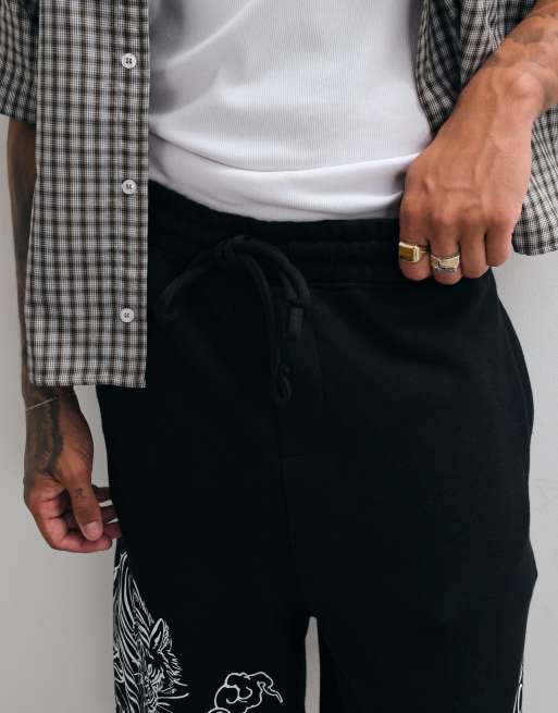 True Religion tiger graphic script loose fit fleece shorts in black, 4 of 5