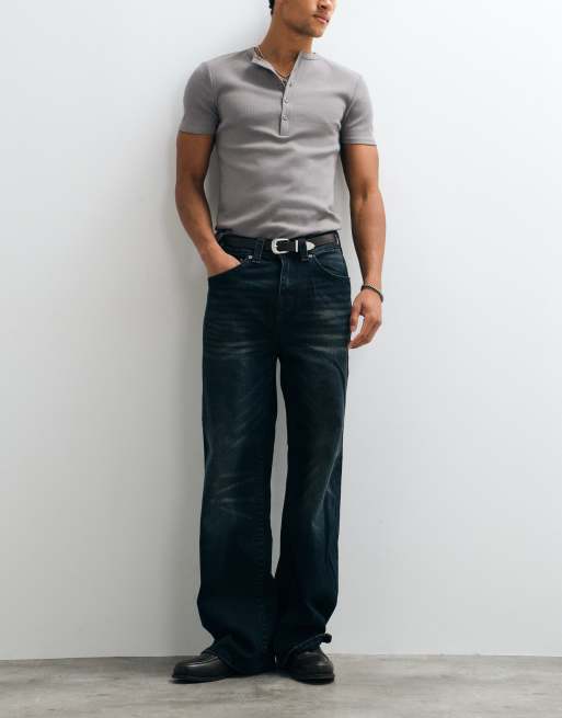 True Religion – Vinny – Straight Jeans in dunkler Waschung mit Pattentaschen, 3 von 5