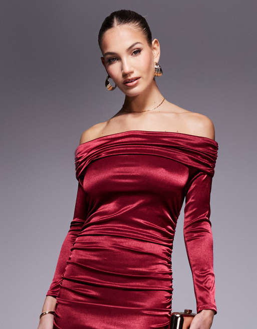 True Violet - Robe mi-longue froncée en satin à encolure bardot et manches longues - Lie-de-vin, 4 de 4