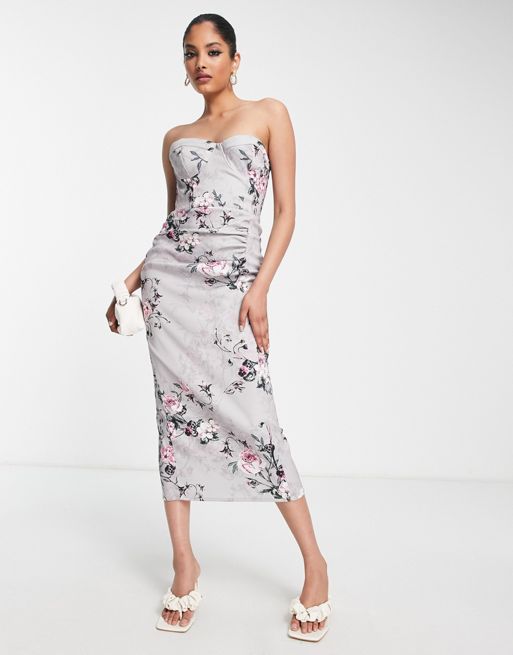 True Violet – Srebrno-różowa gorsetowa sukienka midi w kwiatowy wzór z dekoltem bandeau