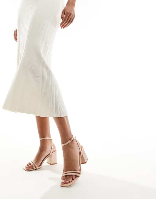 Truffle Collection – Beige sandaler med blockklackar, 2 av 4