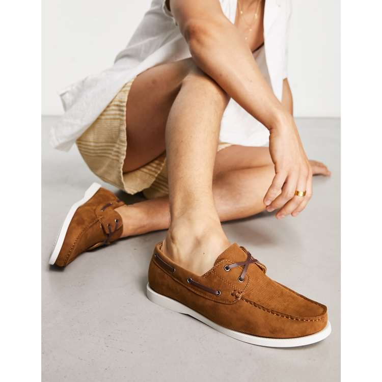 Truffle Collection boat shoes in tan