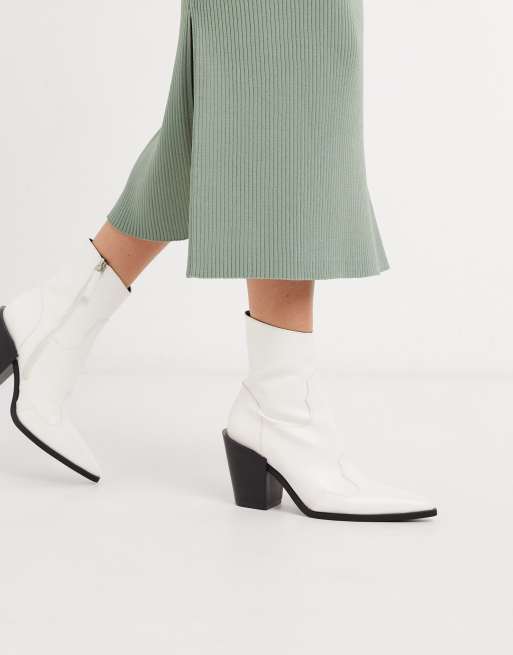 Truffle Collection - Bottines style western à bout pointu - Blanc