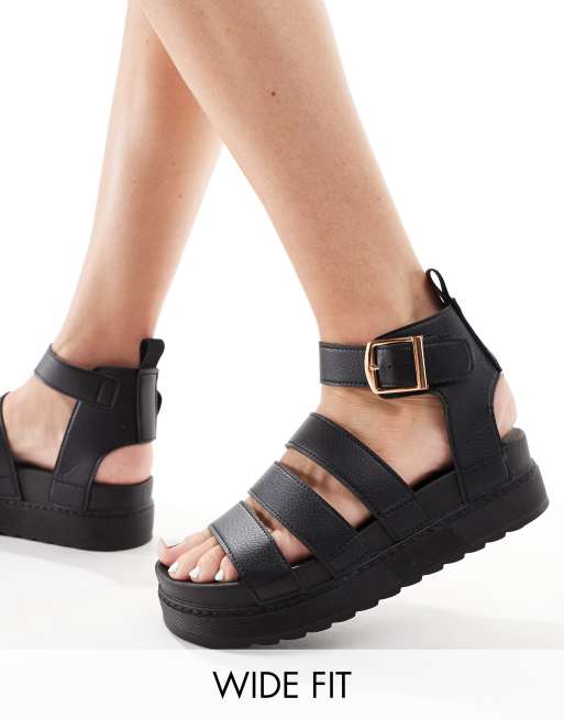 Truffle Collection - Brede Pasvorm - Sandalen met brede banden in zwart
