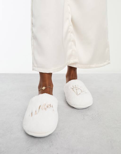 Wifey slippers on sale