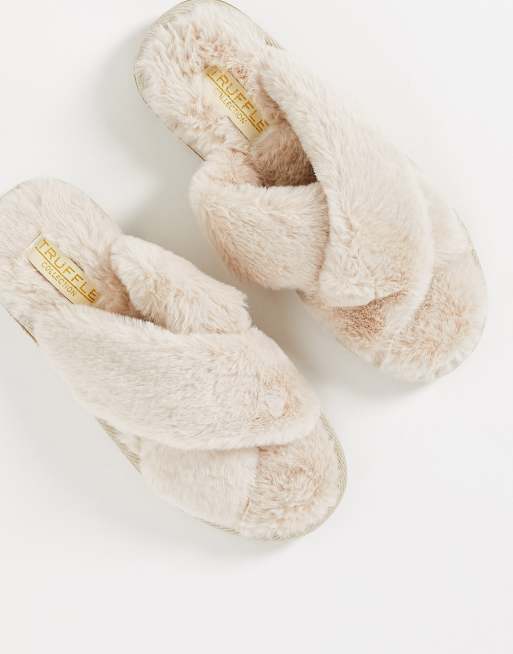 Truffle Collection – Brungrå innetofflor med fluffiga, korsade remmar och grov sula, 2 av 4