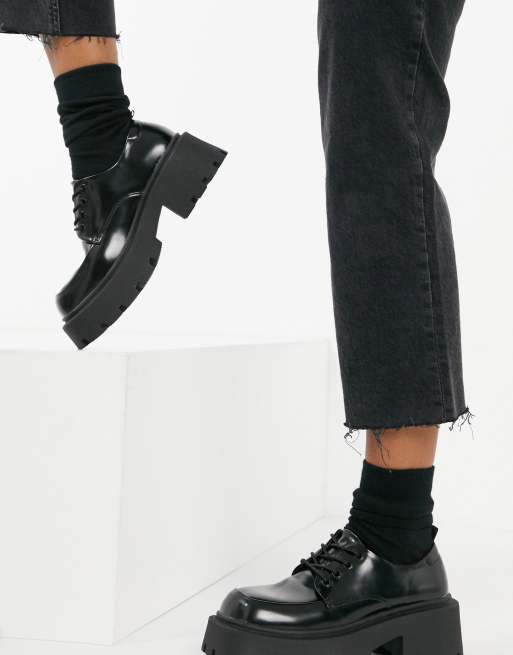 Truffle Collection chunky lace up shoes with exaggerated sole in black, 3 of 4