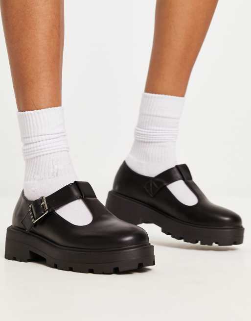 Truffle Collection chunky mary jane shoes in black, 3 of 4