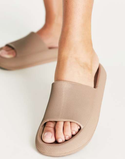 Truffle Collection chunky pool slides in mocha