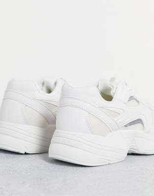 chunky white runners