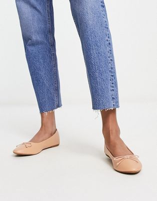 Truffle Collection Easy Ballet Flats In Beige-neutral