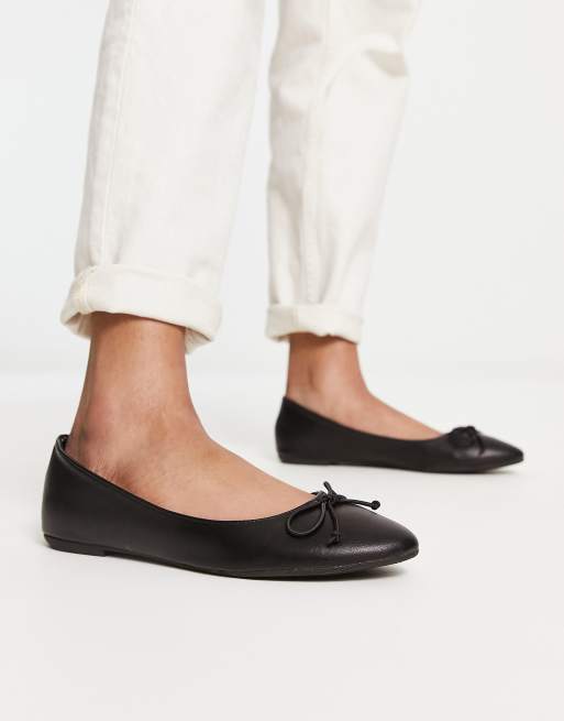 Truffle Collection easy ballet flats in black | ASOS