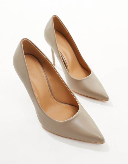 Escarpins Charlotte Russe Taupe - Talon Aiguille Haut, Cuir Verni, Pointure US 8