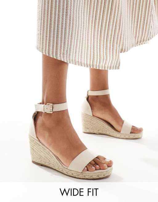 Truffle Collection - Espadrilles met brede pasvorm en sleehak van jute in beige