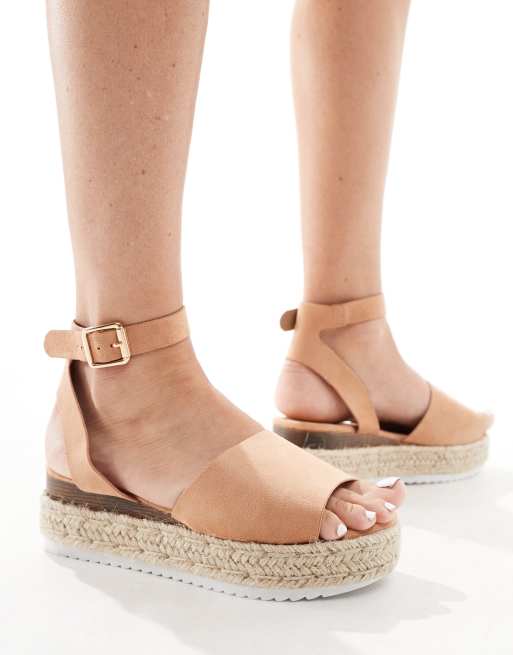 Truffle Collection Espadrilles met plateauzool en brede pasvorm in beige ASOS