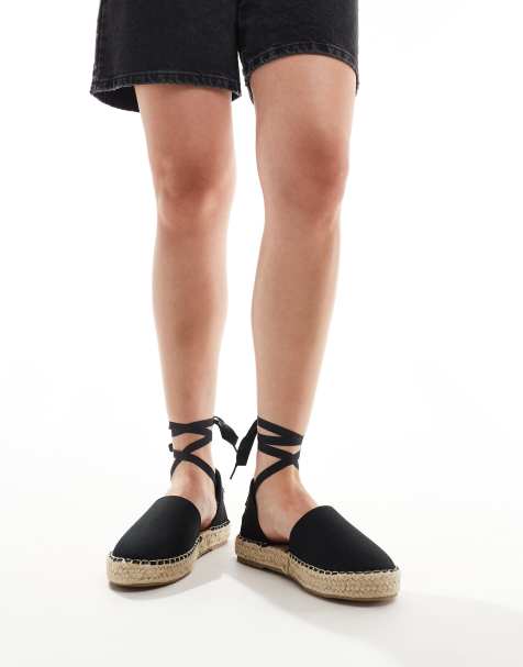 Truffle Collection - Espadrilles met strikbanden om de enkel in zwart - view 1