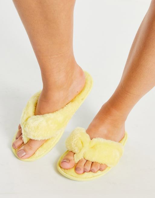 Yellow faux fur slippers new arrivals