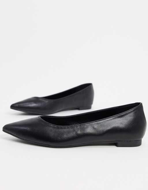 Truffle Collection faux leather pointed ballet flats in black | ASOS