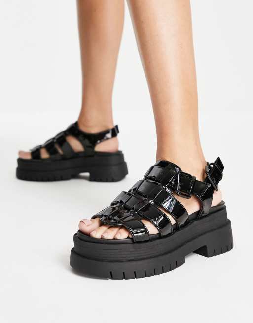 Truffle Collection – Fischersandalen in Schwarz mit dicker Sohle