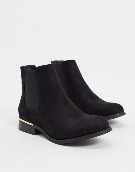 Truffle Collection flat chelsea boots in black