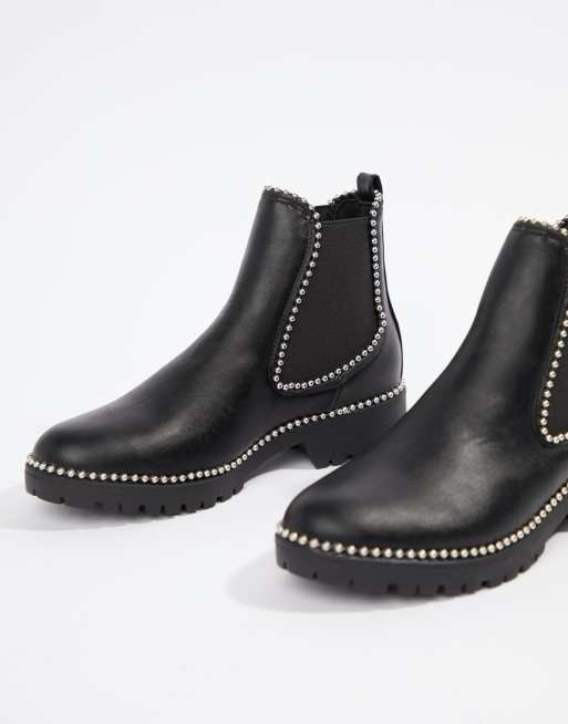 flat chelsea boots men