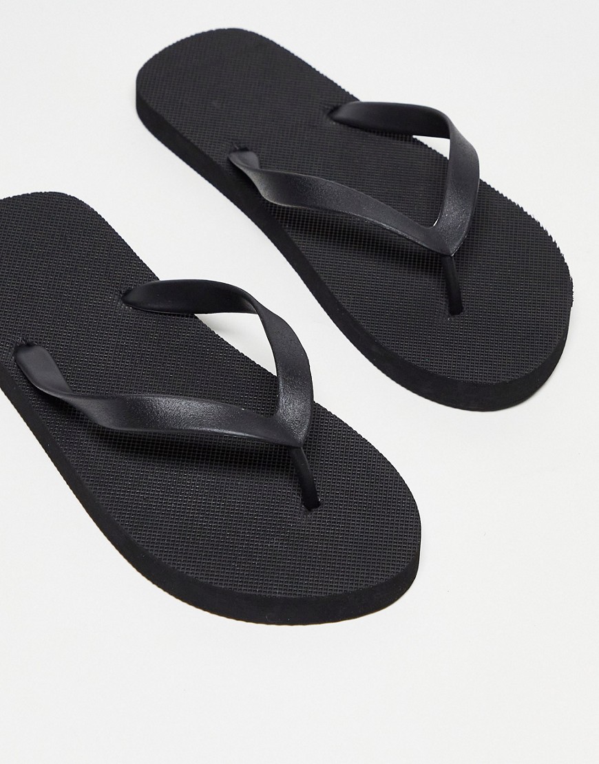 Truffle Collection Wide Fit Flip Flops In Black