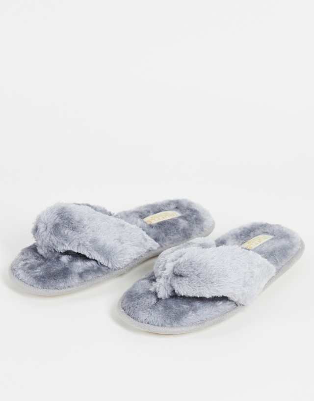 Truffle Collection fluffy toe post slippers in gray