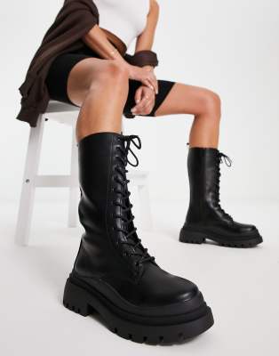 Truffle Collection Lace-up Chunky Boots In Black