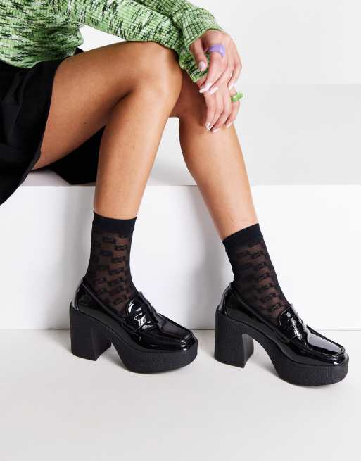Truffle Collection – Loafer in schwarz lackiert mit dicker Plateausohle