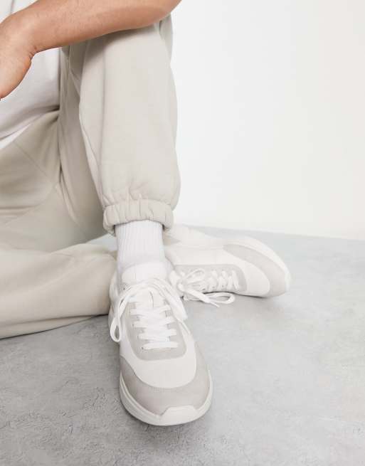 Truffle Collection minimal runner trainers in white/grey | ASOS