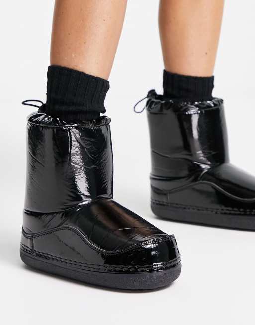 Black 2024 weather boots