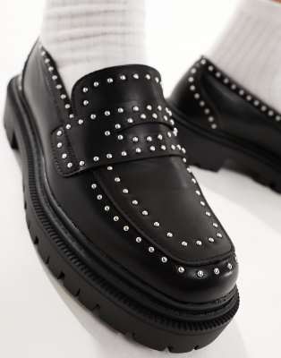 Truffle Collection - Penny-Loafer in Schwarz mit dicker Sohle und Nietenbesatz