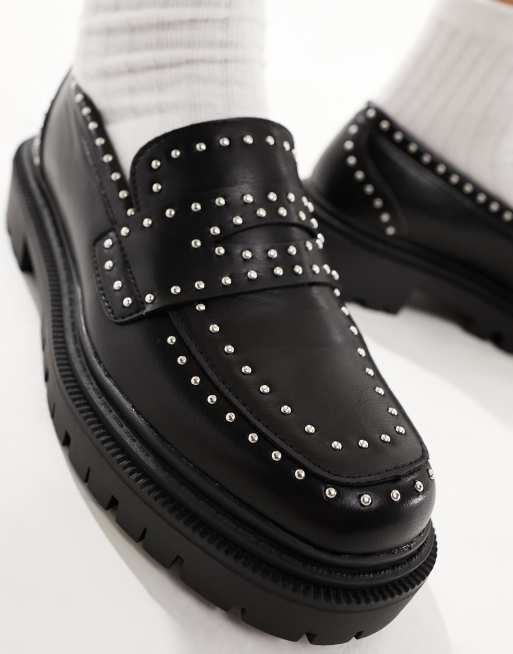 Truffle Collection - Penny loafers met dikke zool en studs in zwart