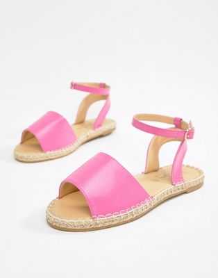 Truffle Collection – Platta sandaler i espadrillmodell-Rosa