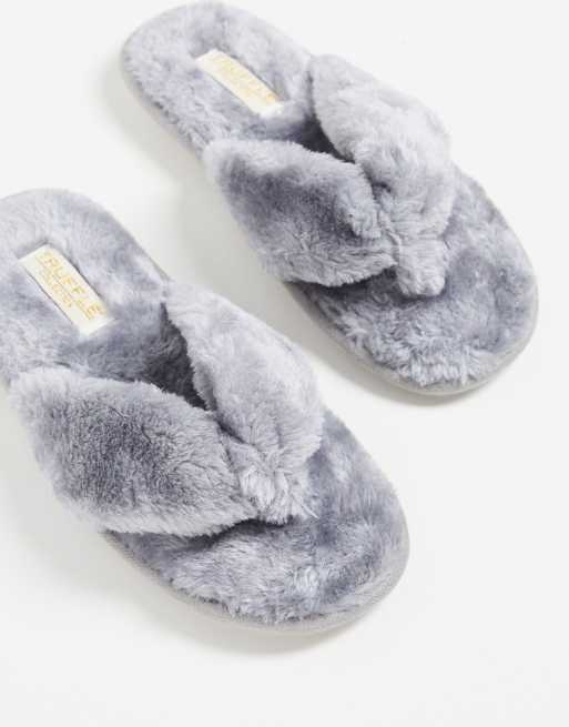 Truffle Collection - Pluizige teenslipper-pantoffers in crème