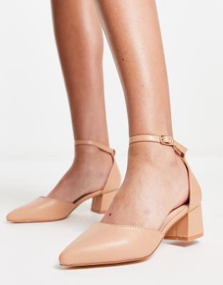 Truffle Collection Pointed Block Heels In Beige-neutral