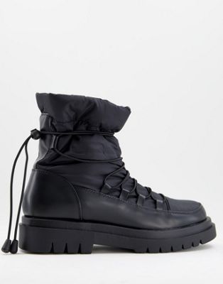 Truffle Collection puffer snow style boots in black