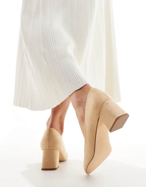 Truffle Collection – Pumps in Beige mit Blockabsatz und weiter