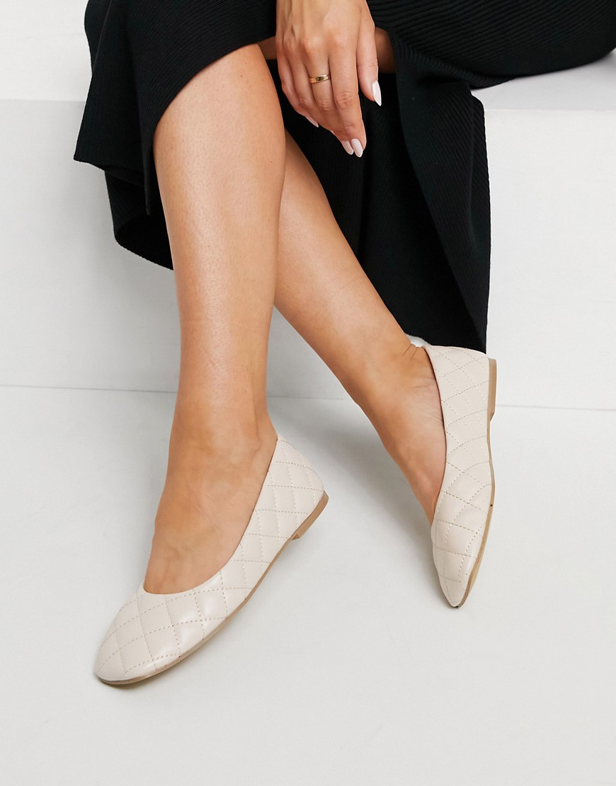 Truffle Collection quilted ballet flats with square toe in beige-Neutral